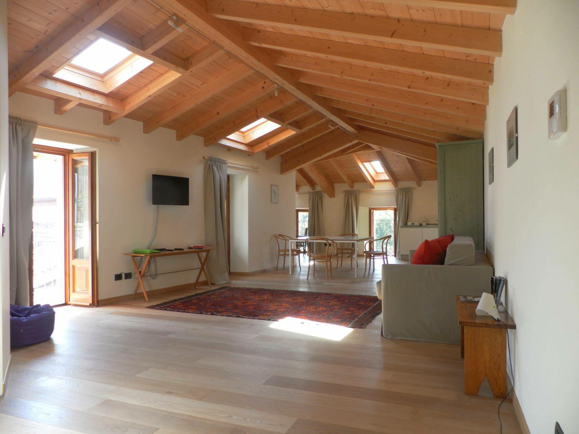 Casa Botta - Luino Lago Maggiore Bagian luar foto